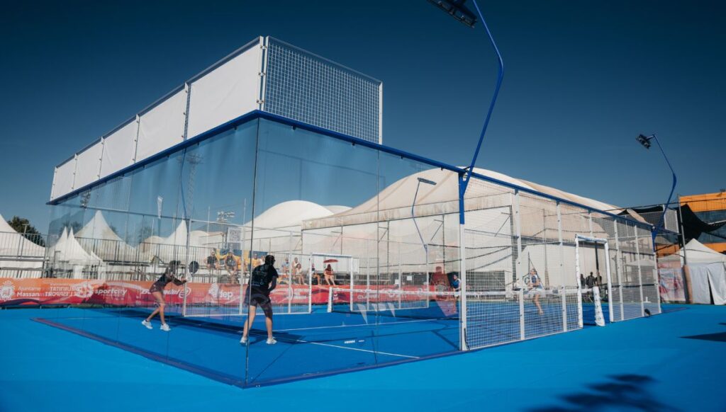 cuanto dinero se puede obtener con una pista de padel